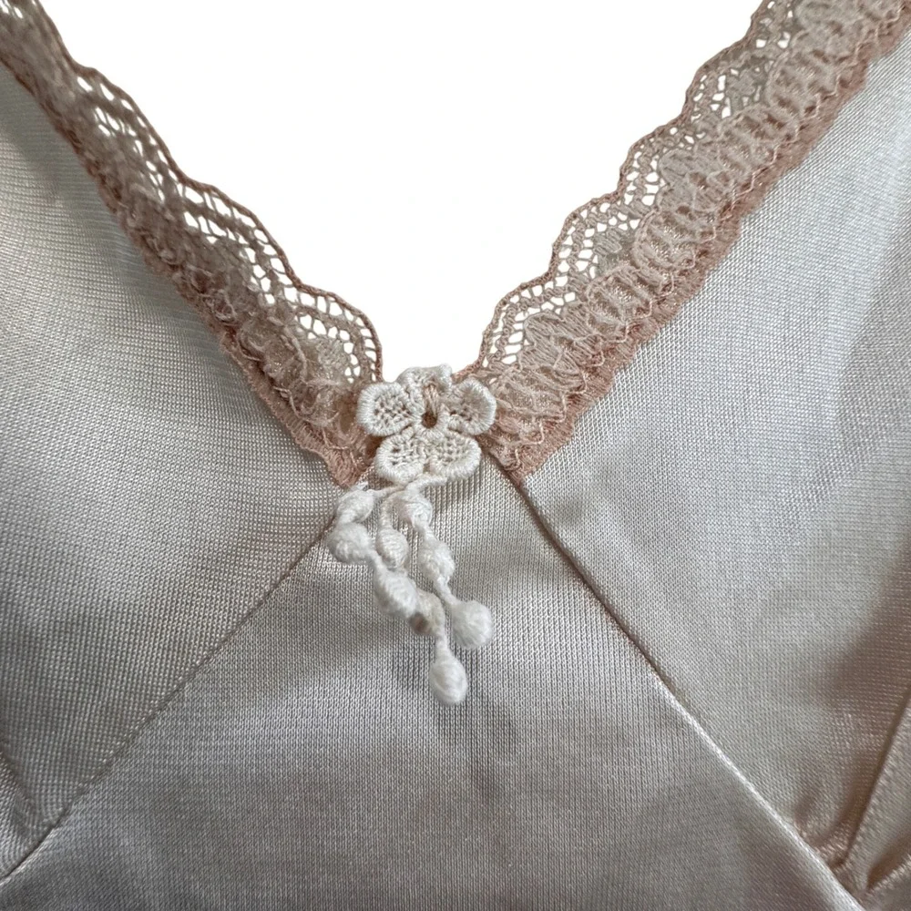 VTG 90s Slip Dress Women‎ Medium Ivory Lace Trim Silky Coquette Bridal Feminine